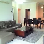 Molek Pine Homestay