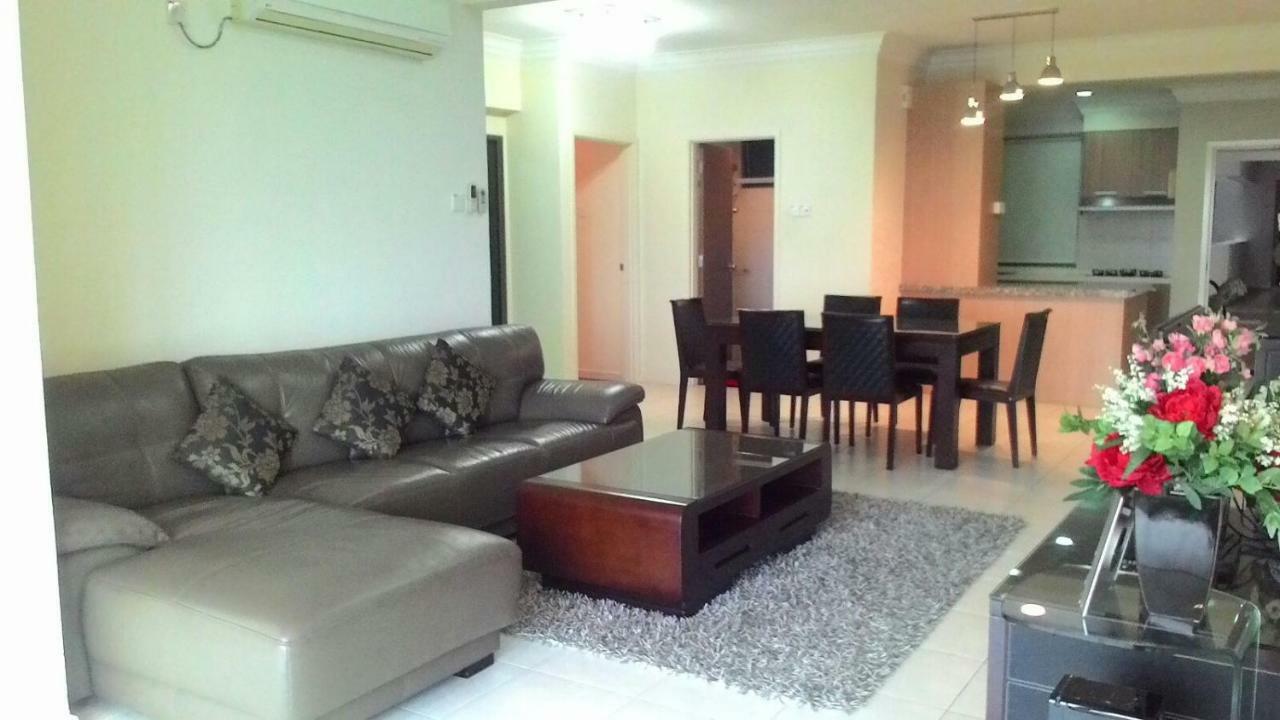 Apartment Molek Pine Homestay