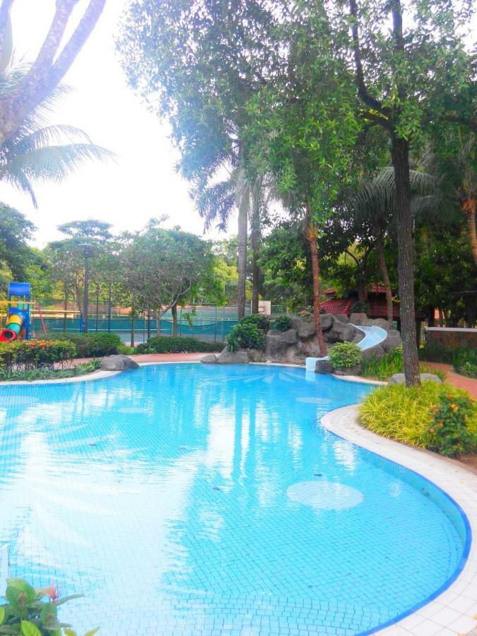 Molek Pine Homestay Apartment